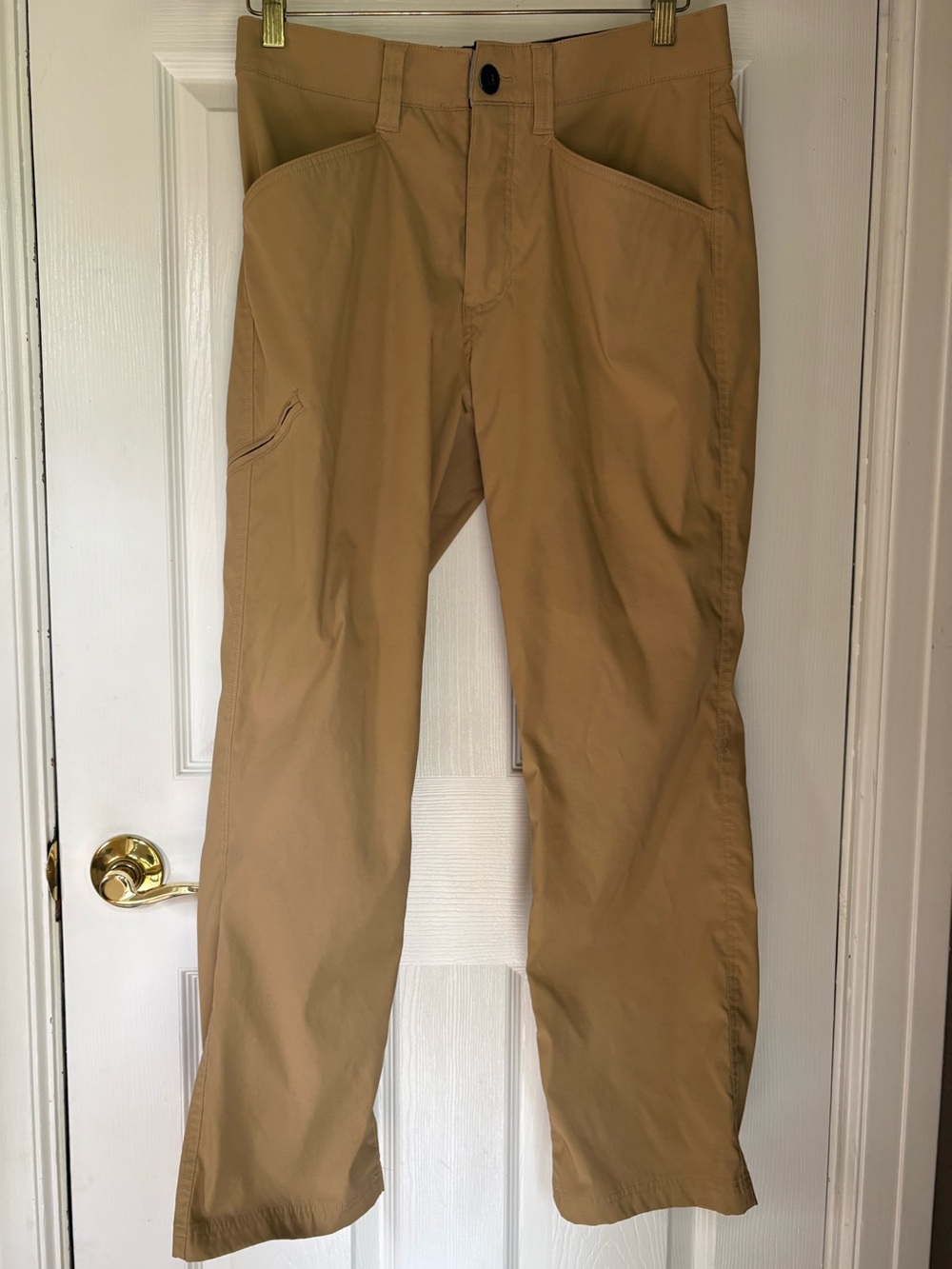 Men's Orvis khaki Pants - Lightweight performance 32 x 29 straight leg